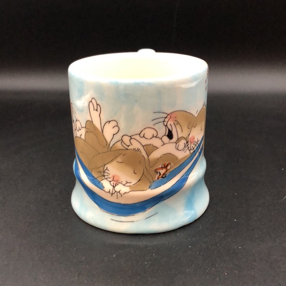 Whittard of Chelsea - Rabbits in Hammock by Nick Bateman Bunnies in Hammock Mug - Picture 2 of 7